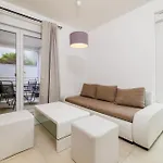 Pool Delux Апартаменты