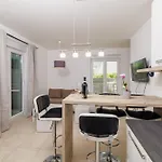 Pool Delux Апартаменты