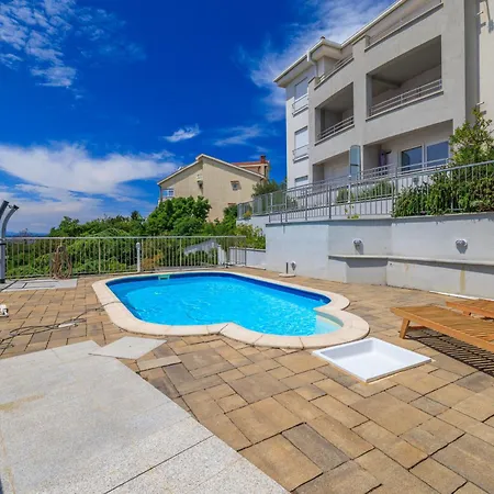 Lejlighed Pool Delux *