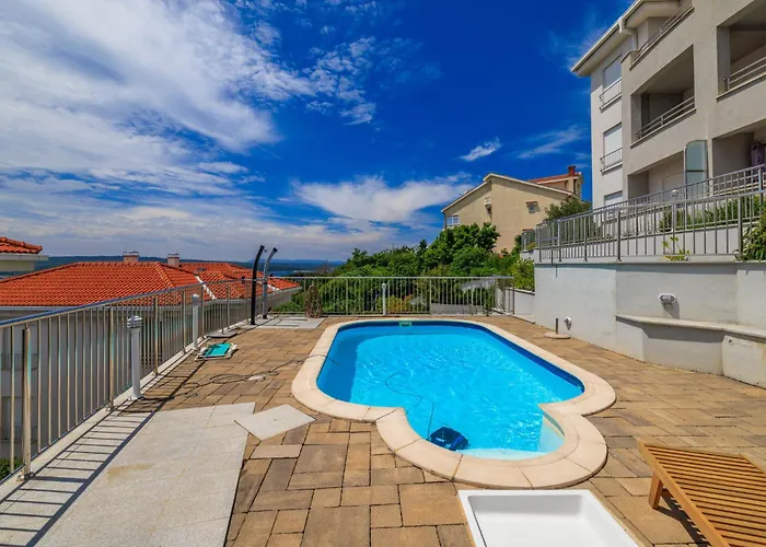 Pool Delux