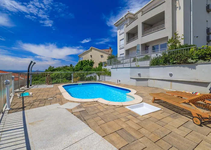 Apartament Pool Delux *